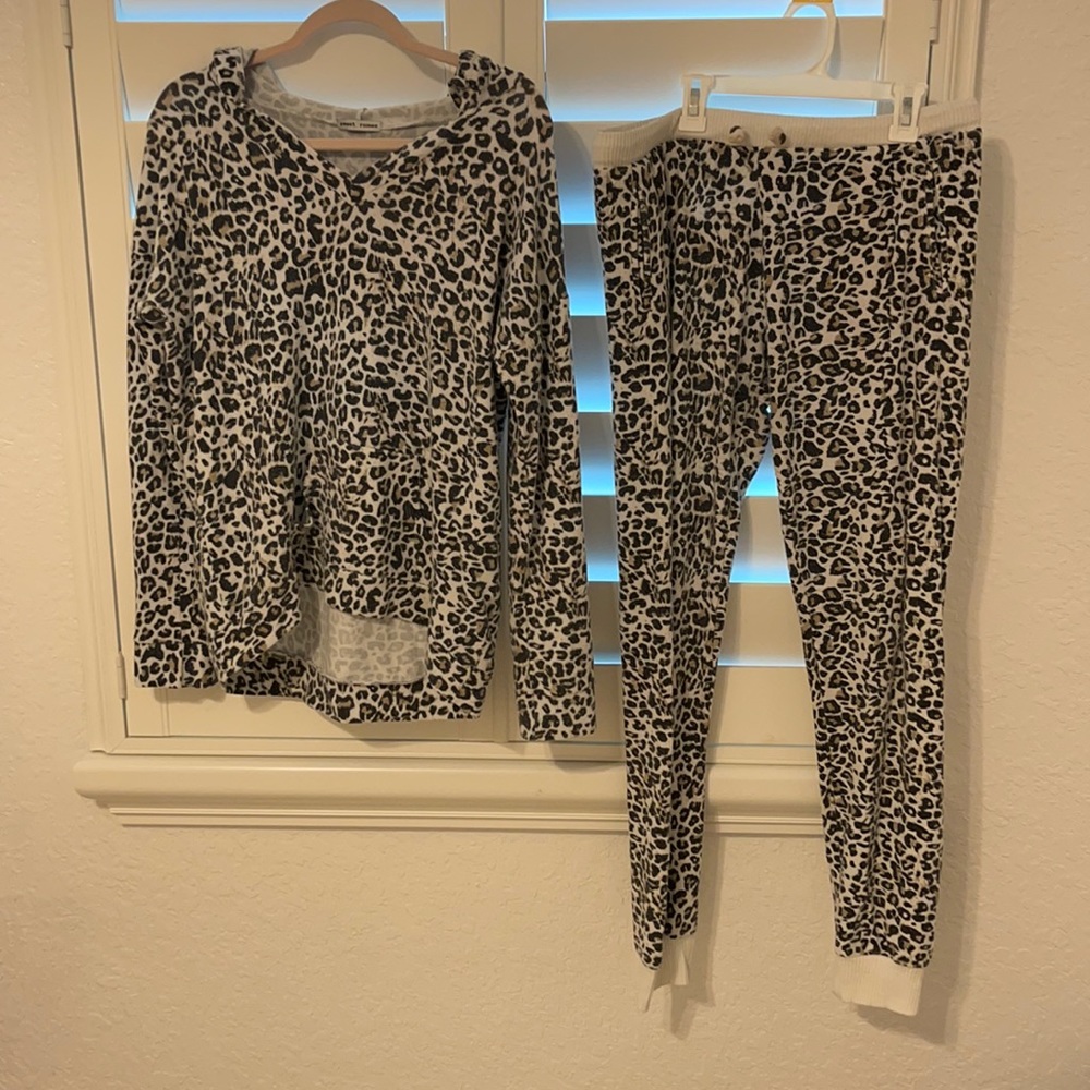 Cheetah Sweat Set
